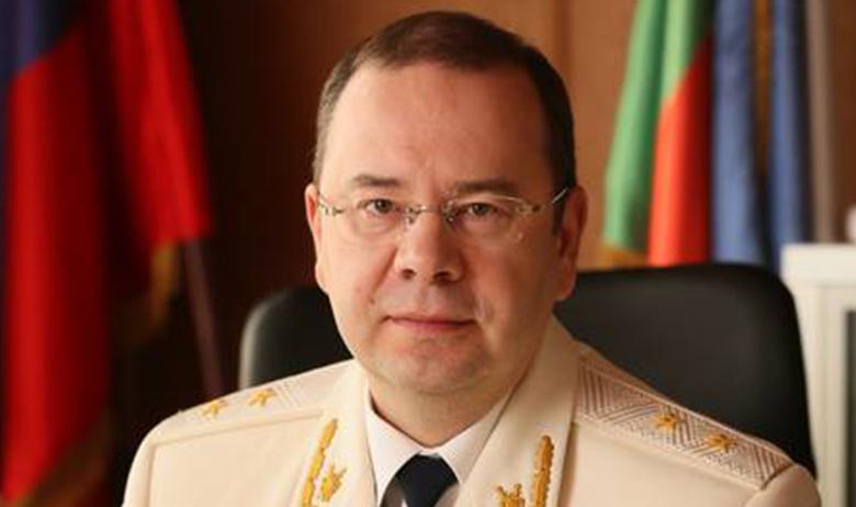 Денис Попов
