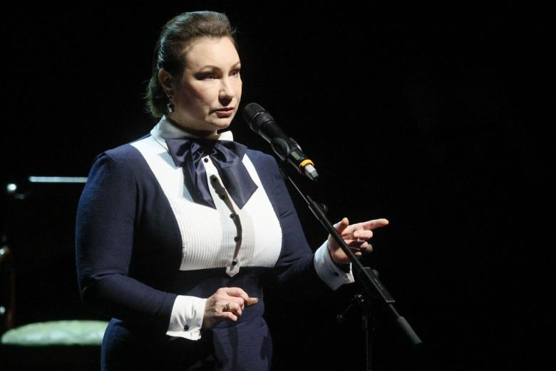 Актриса Ольга Тумайкина