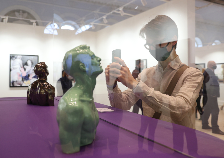 Скульптура Катерины Пильниковой Осчастливленный 