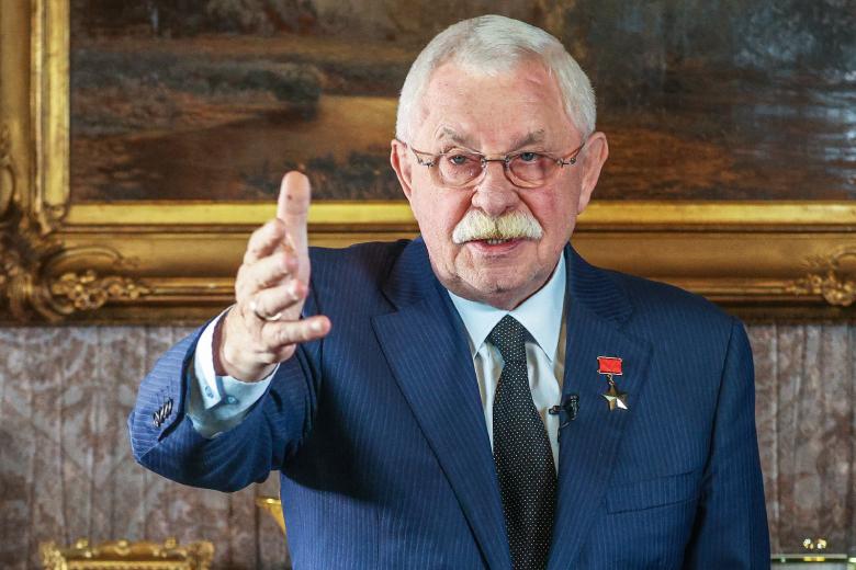 Александр Руцкой