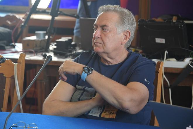 Юрий Стоянов
