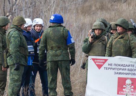 Украина начала демонтировать фортификации в районе Петровского