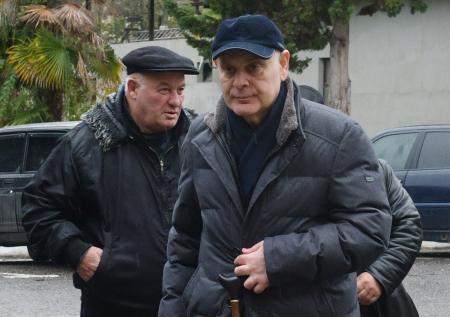 Лидер абхазской оппозиции приехал на переговоры к президенту