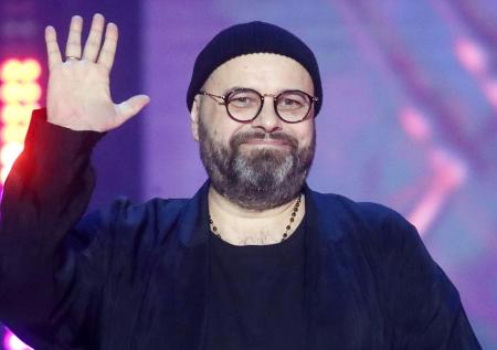 Фадеев заинтриговал подписчиков новой песней
