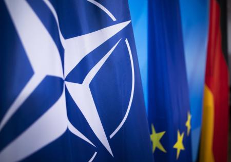 «Террористическая организация»: в ЕП открестились от НАТО из-за Украины