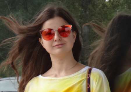 Художница увидела угрозу обществу в преследовании феминистки Цветковой