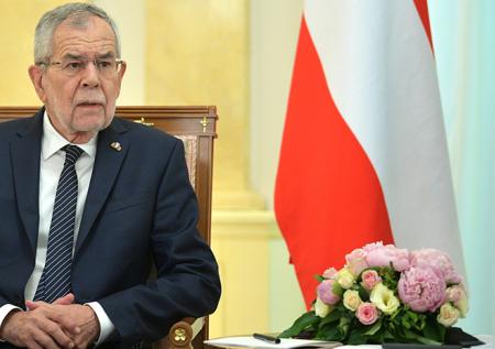 Президент Австрии: санкции в отношении РФ причиняют всем вред