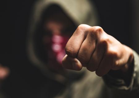 Поймали дочь авторитета, устроили «стрелку» на храме: громкие ЧП за сегодня