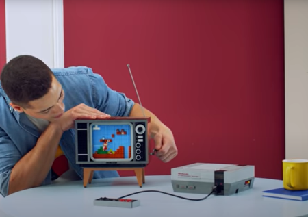 LEGO и Nintendo представили набор NES с уровнем из «Марио»