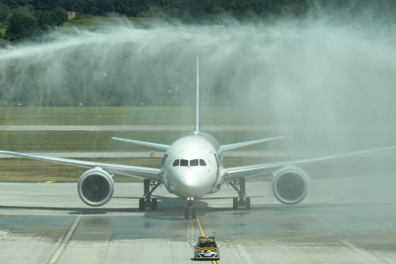 Boeing 787