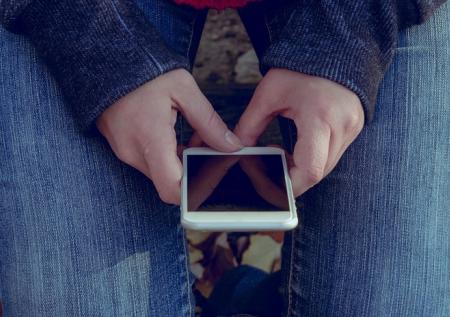 Тёмный режим появился в бете WhatsApp для iPhone