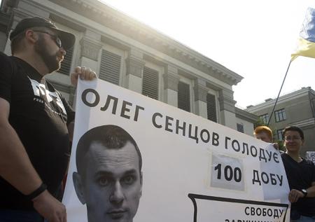 ФСИН опровергла перевод Сенцова в реанимацию