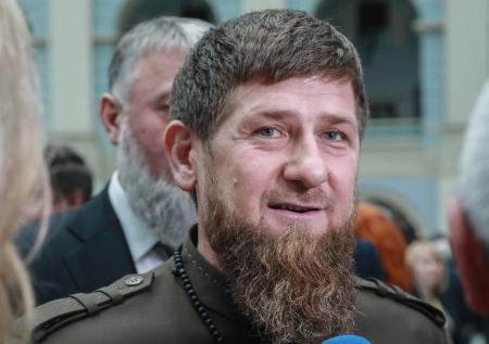 Кадыров назвал убедительной победу боксёра Бетербиева над Гвоздиком