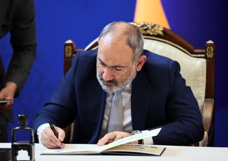 Эксперт спрогнозировал отставку Пашиняна с поста премьера
