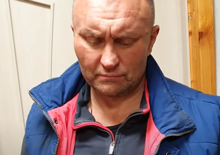 Мужчину в наручниках нашли в квартире возможного убийцы бизнесмена Маругова