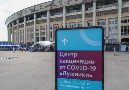 Вирусолог выступил за индивидуальный подход при вакцинации от COVID