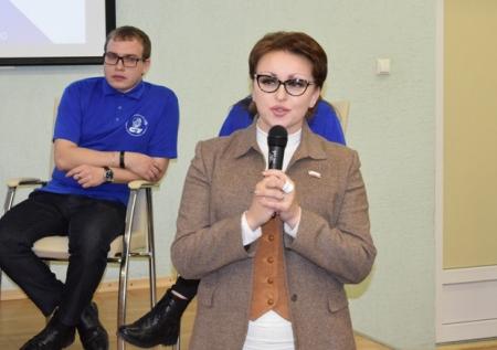 Саратовский экс-министр получала помощь из бюджета
