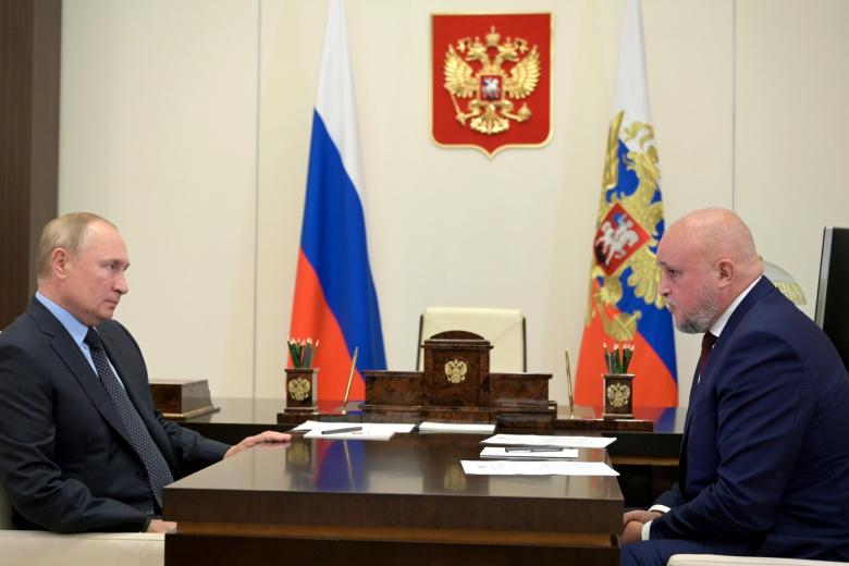 Президент РФ Владимир Путин на встрече с губернатором Кемеровской области – Кузбасса Сергеем Цивилёвым
