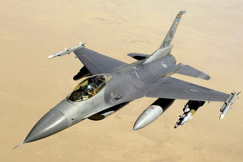 Истребитель F-16