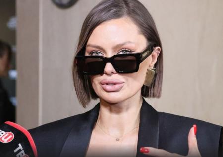 «Мама, я русская»: учащаяся в Лондоне дочь Бони умоляет забрать ее в Россию