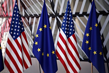 Американский сенатор призвал США выйти из НАТО
