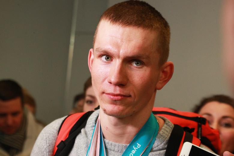 Александр Большунов