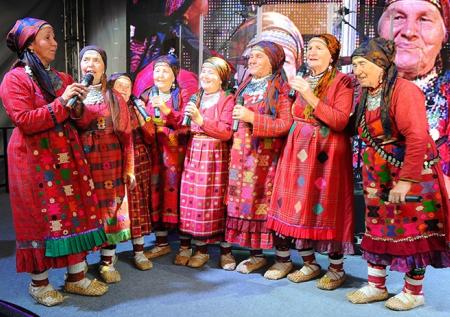 «Бурановские бабушки» строят дом для престарелых