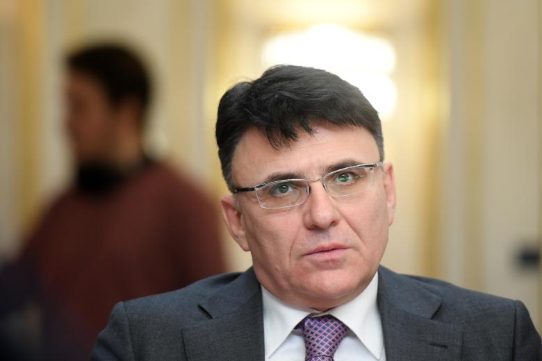 Александр Жаров