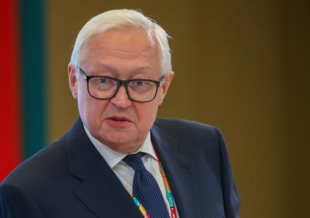 «Вербальный кнут»: в МИД РФ оценили идею выхода США из НАТО