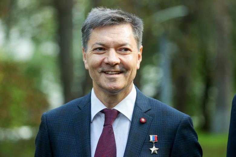 Олег Кононенко